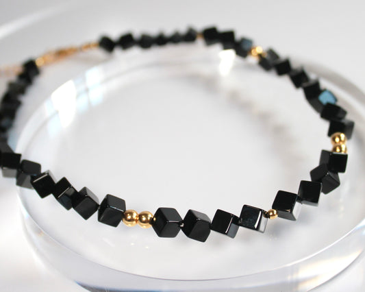 -目標達成へ導く黒瑪瑙-オニキス:Black cube necklace
