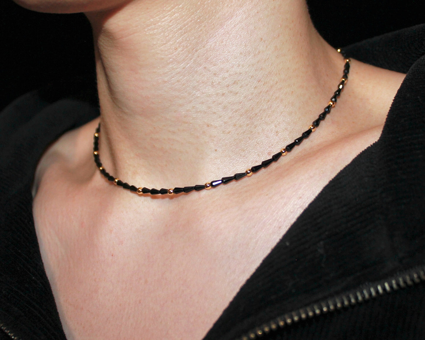 -守護と成功の尖晶石-ブラックスピネル：Drop cut necklace