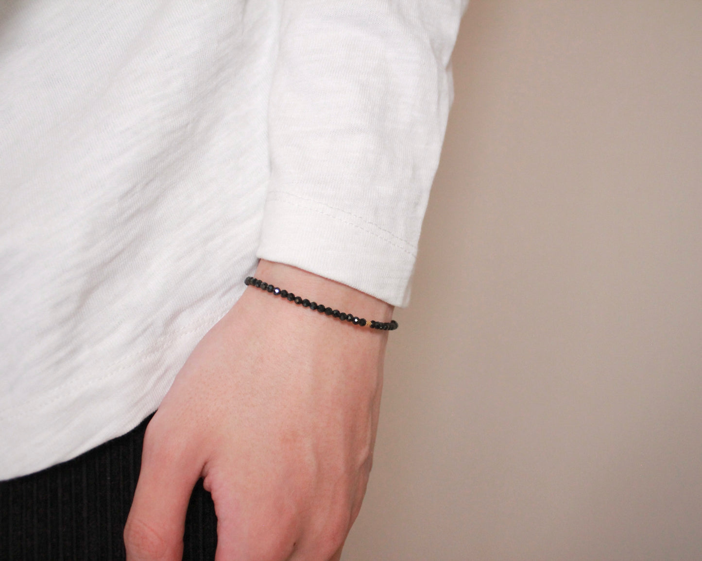 -守護と成功の尖晶石-ブラックスピネル： Sparkling black bracelet
