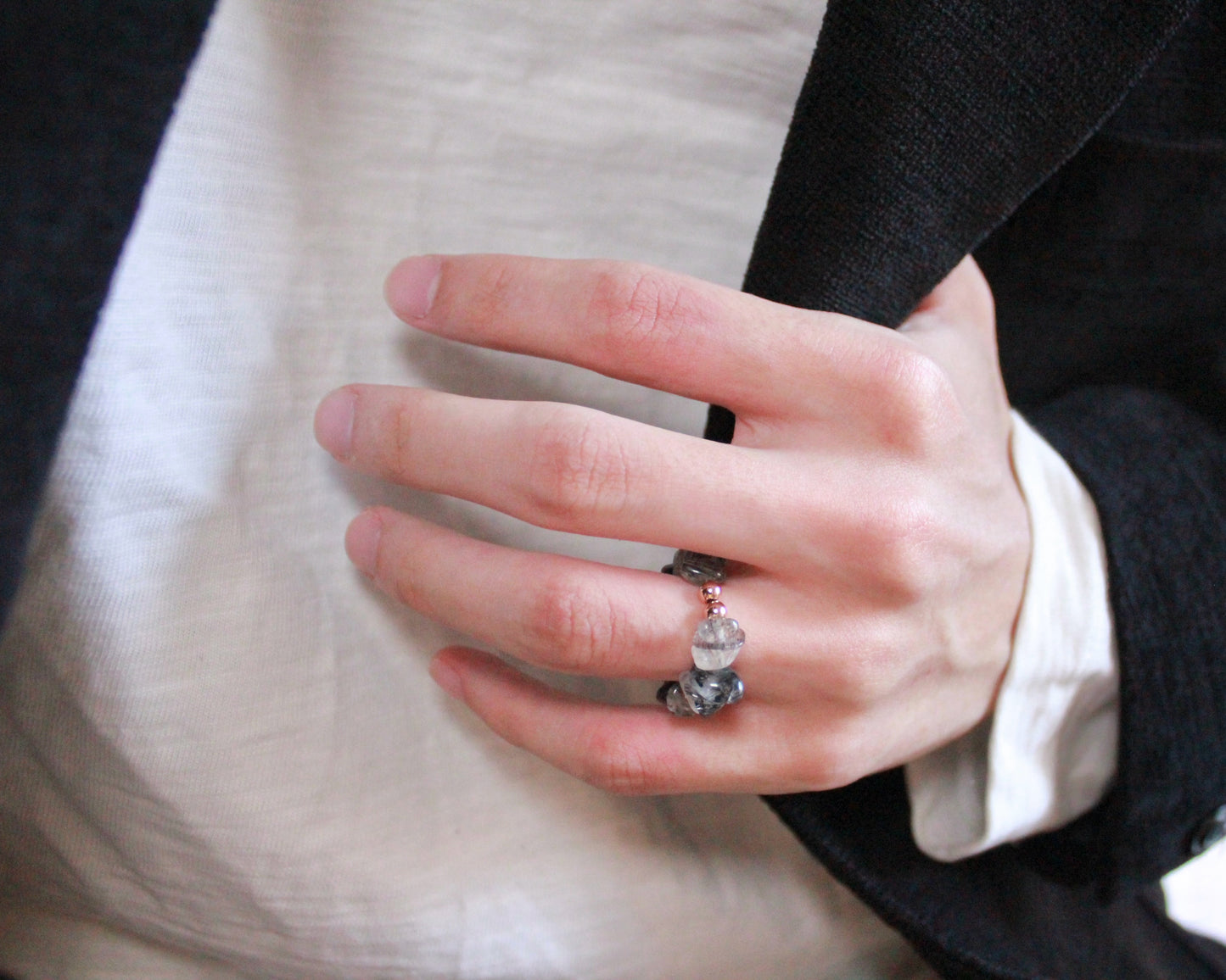 -強運を引き寄せ、理想の未来へ導く黒針水晶-ブラックルチル：Ripple stone ring