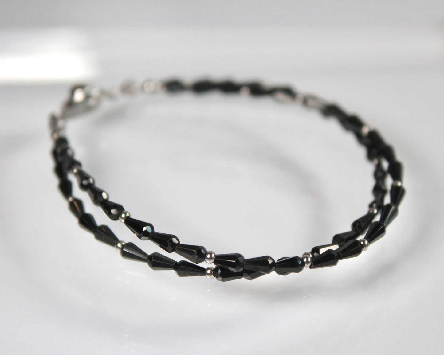 -守護と成功の尖晶石-ブラックスピネル：Drop cut bracelet