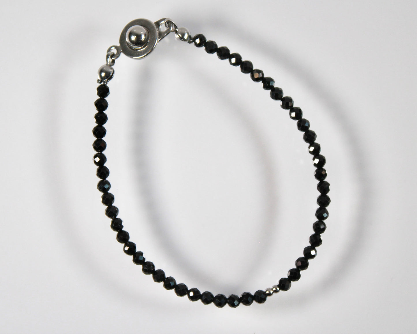 -守護と成功の尖晶石-ブラックスピネル： Sparkling black bracelet