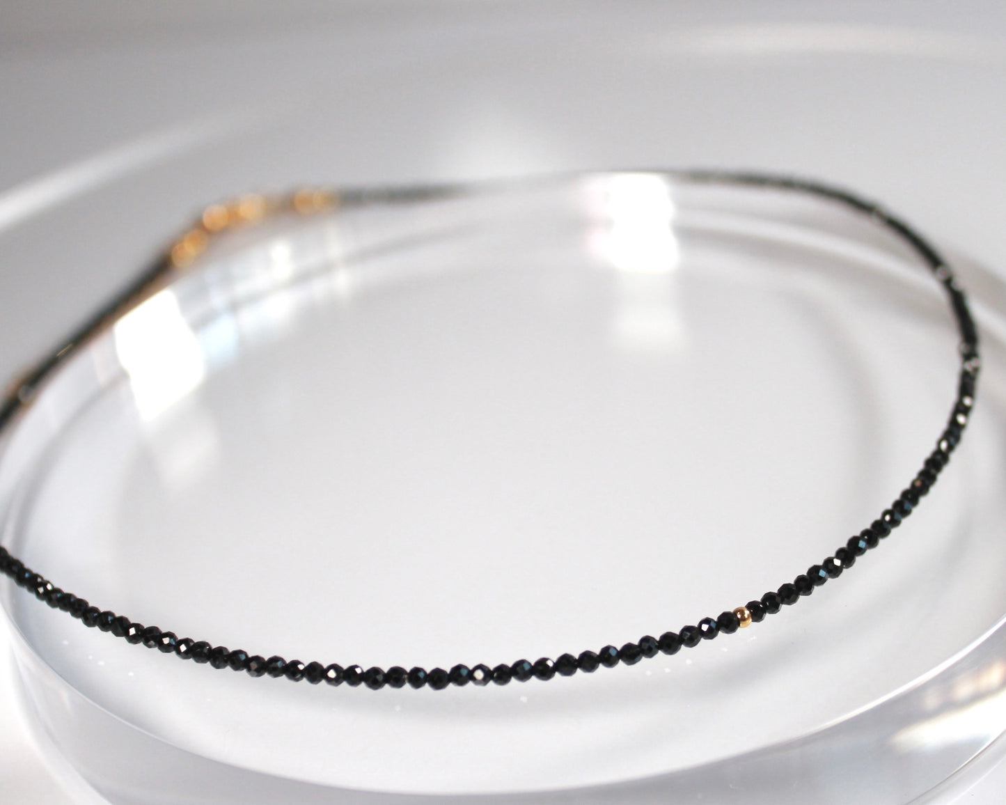 -守護と成功の尖晶石-ブラックスピネル：Slim sparkling black necklace