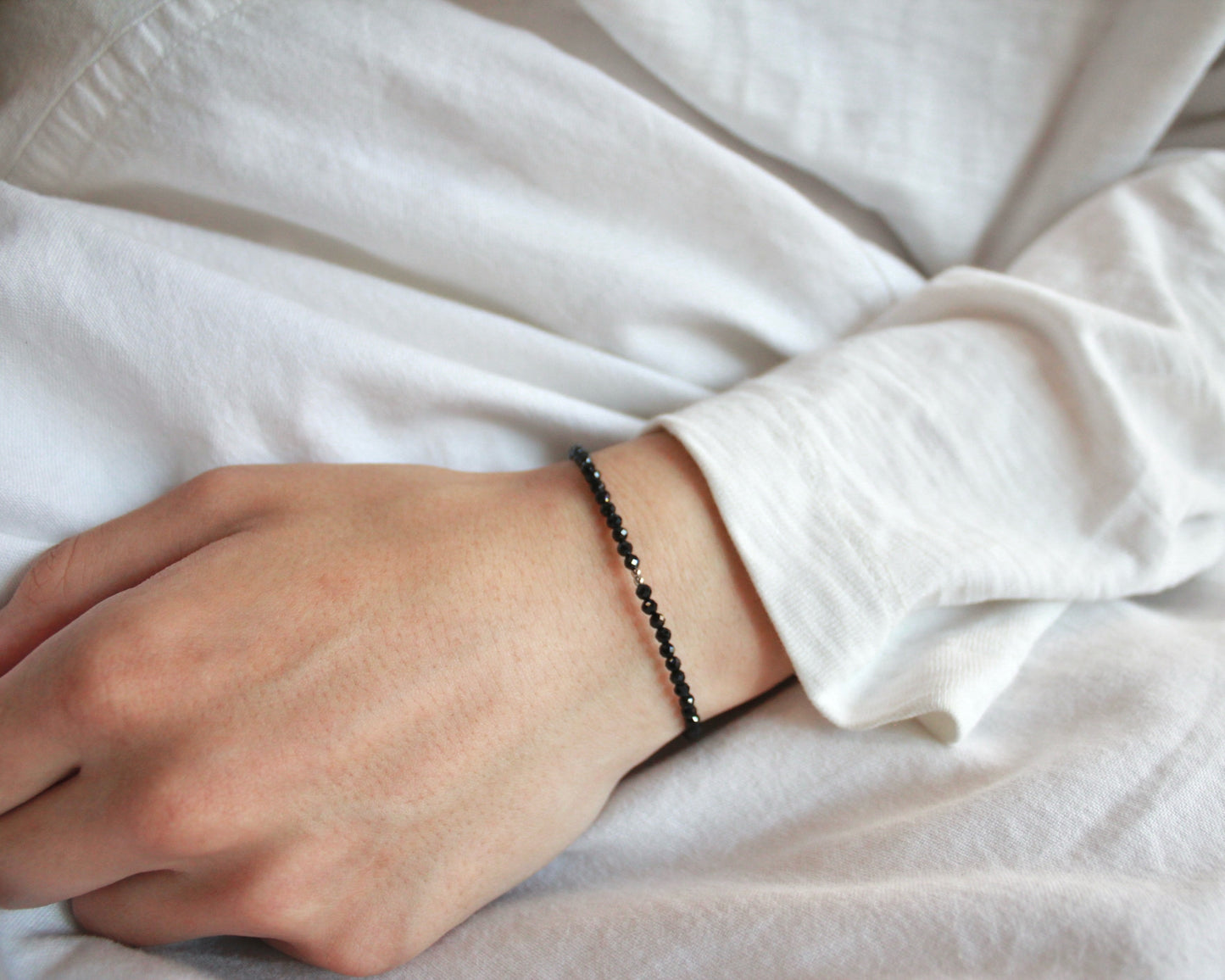-守護と成功の尖晶石-ブラックスピネル： Sparkling black bracelet