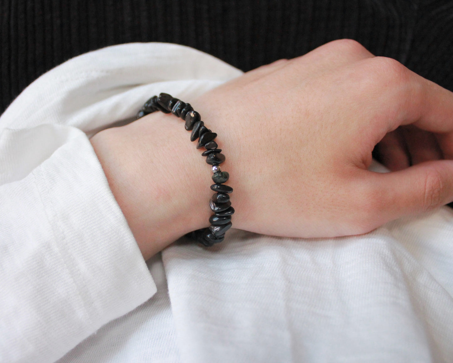 -信頼される存在へ導く紫蘇輝石-ハイパーシーン：Mini tumbled stone bracelet