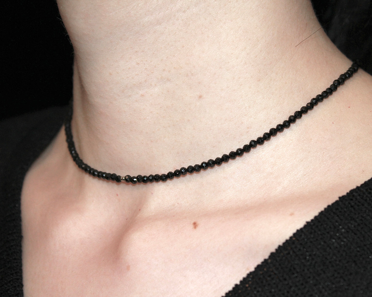 -守護と成功の尖晶石-ブラックスピネル：Sparkling black necklace