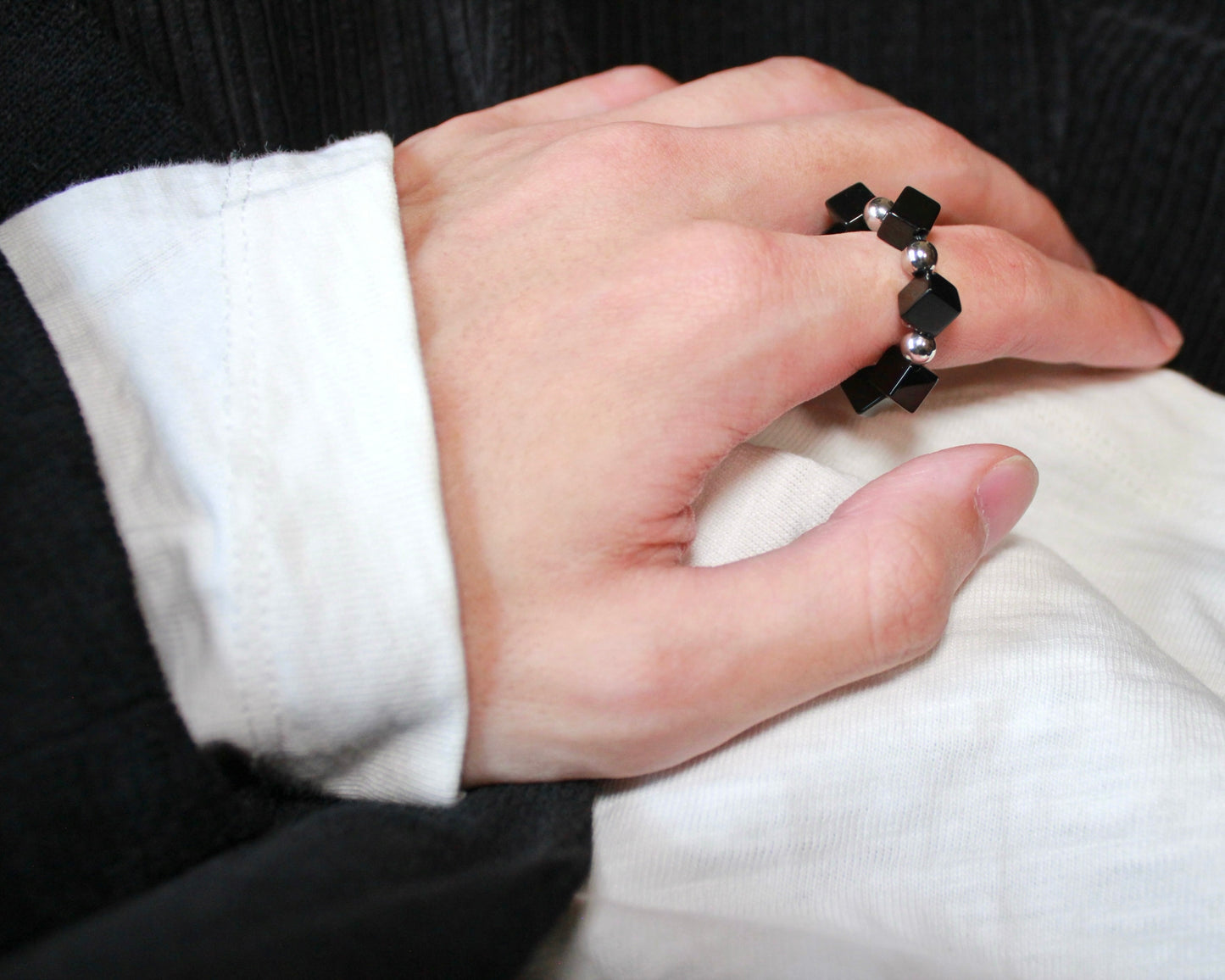 -目標達成へ導く黒瑪瑙-オニキス：Black cube ring