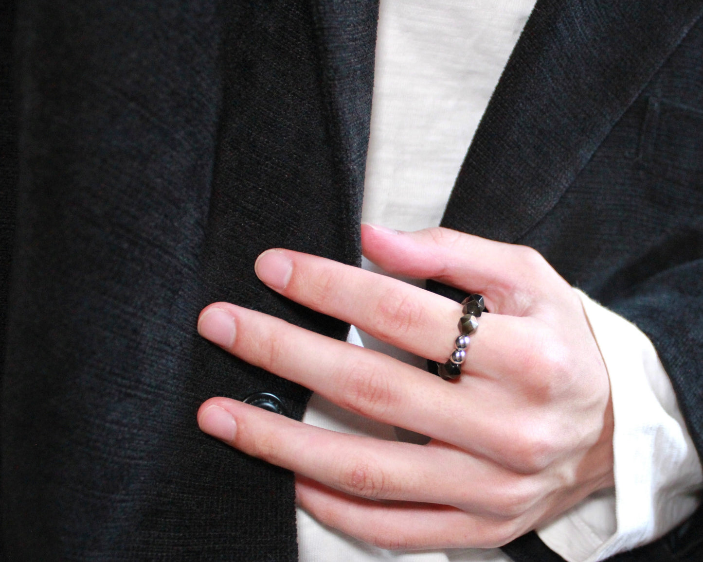 -潜在能力の開花へ導く黒曜石-オブシディアン：Multifaceted cut ring