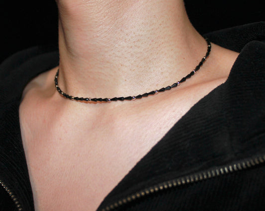 -守護と成功の尖晶石-ブラックスピネル：Drop cut necklace