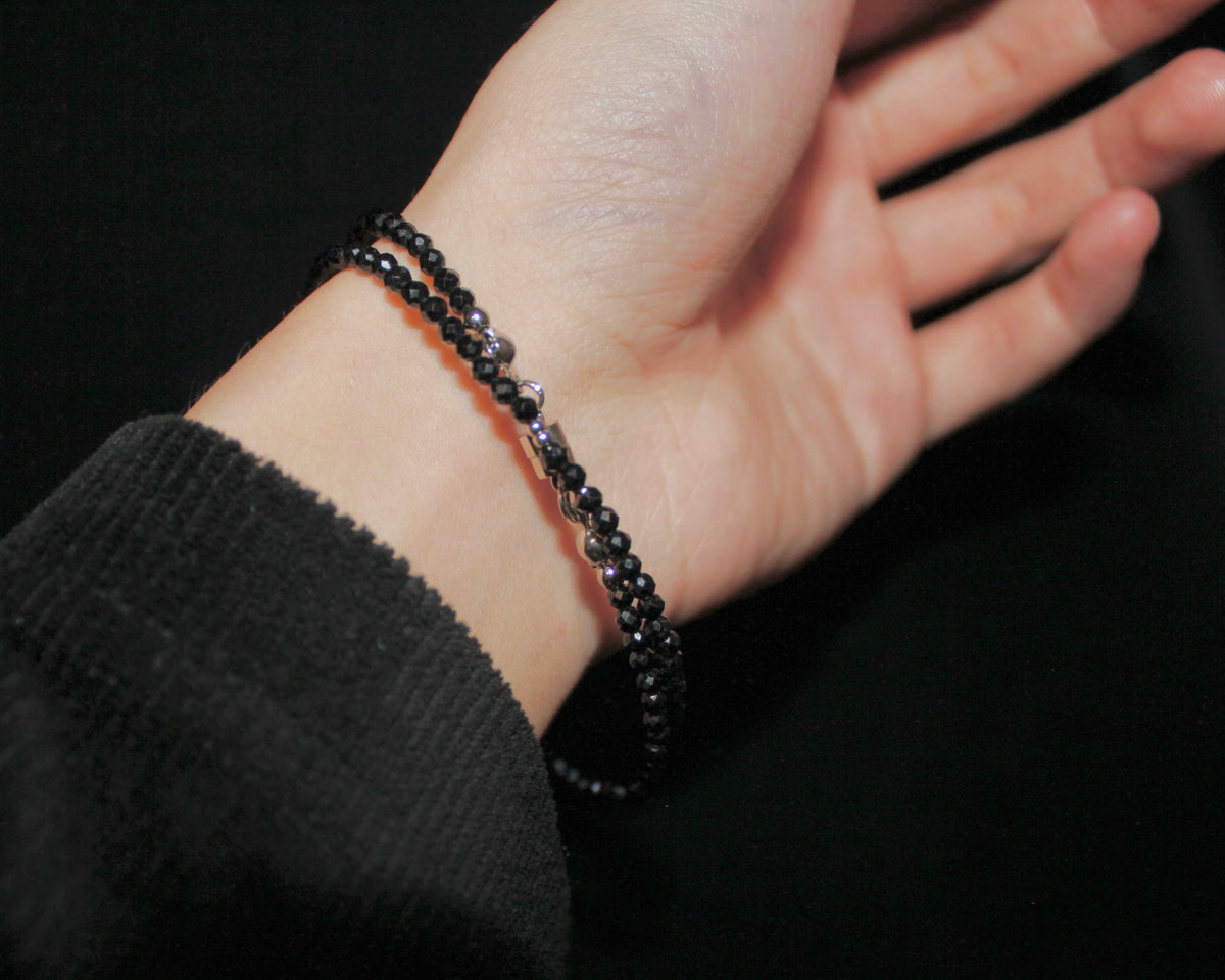 -守護と成功の尖晶石-ブラックスピネル：Sparkling black necklace