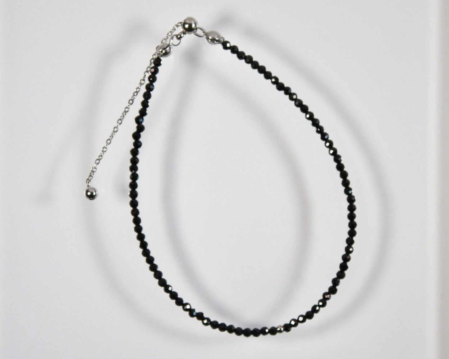-守護と成功の尖晶石-ブラックスピネル：  Slim sparkling black bracelet