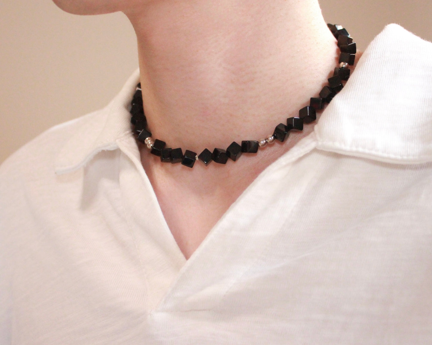 -目標達成へ導く黒瑪瑙-オニキス：Black cube necklace