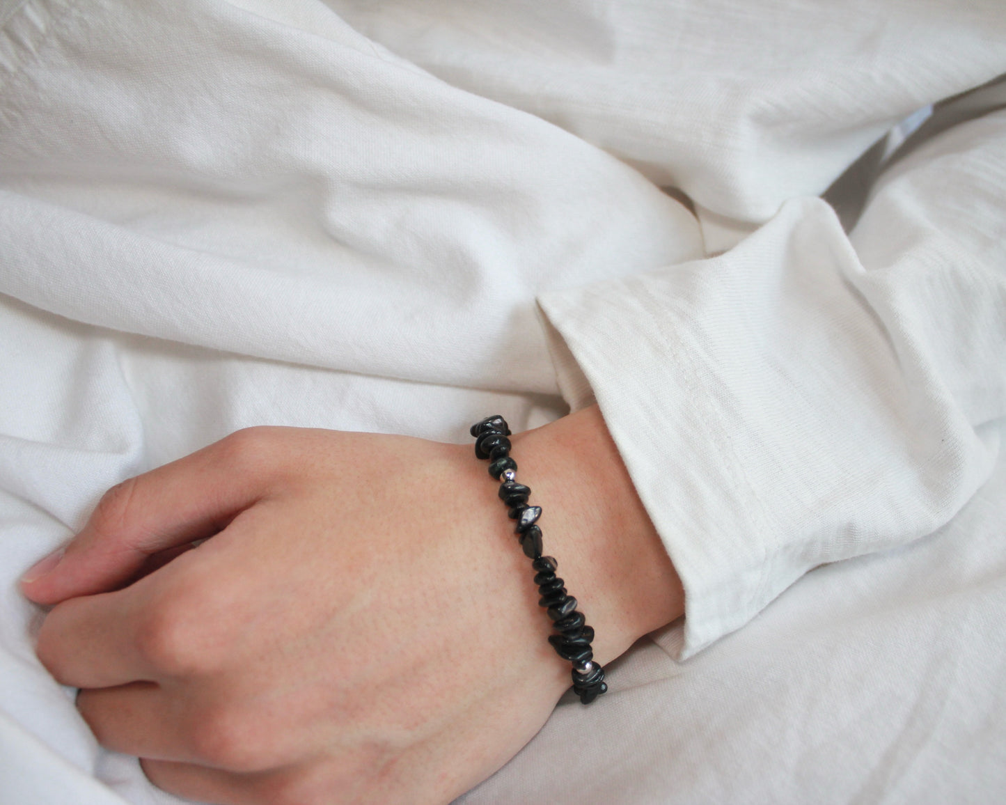 -信頼される存在へ導く紫蘇輝石-ハイパーシーン：Mini tumbled stone bracelet