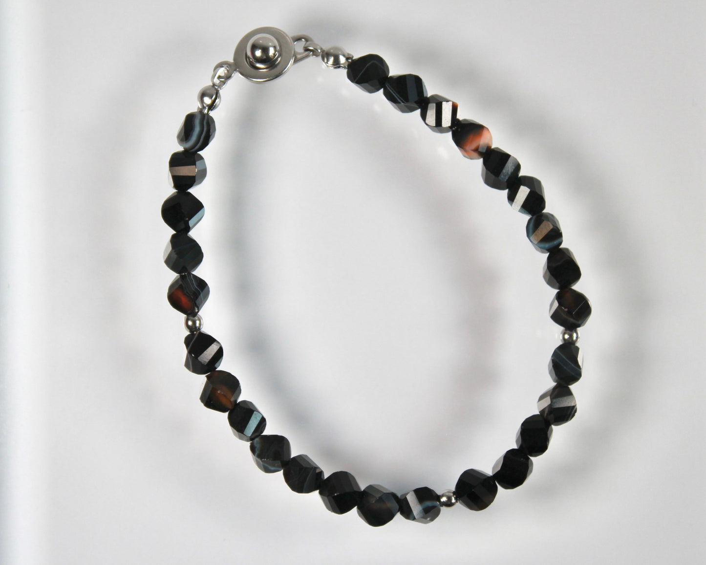 -目標達成へ導く縞瑪瑙-ストライプオニキス：Twist cut bracelet