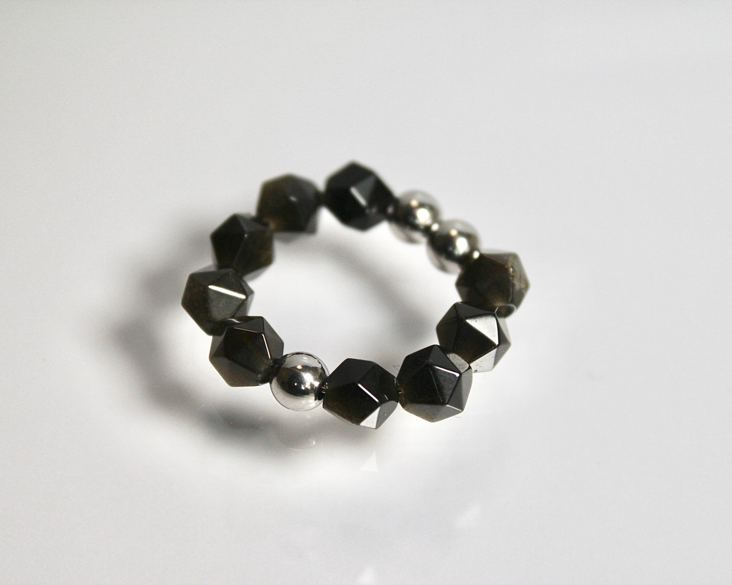 -潜在能力の開花へ導く黒曜石-オブシディアン：Multifaceted cut ring